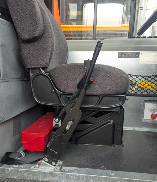 Parking brake lever for hydraulic braking system