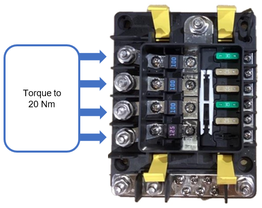 Figure 19 – Studs to torque